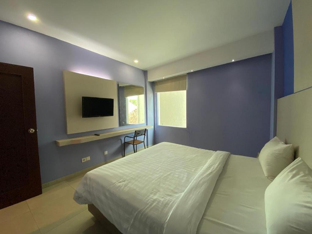 Kharisma Hotel ماديون المظهر الخارجي الصورة