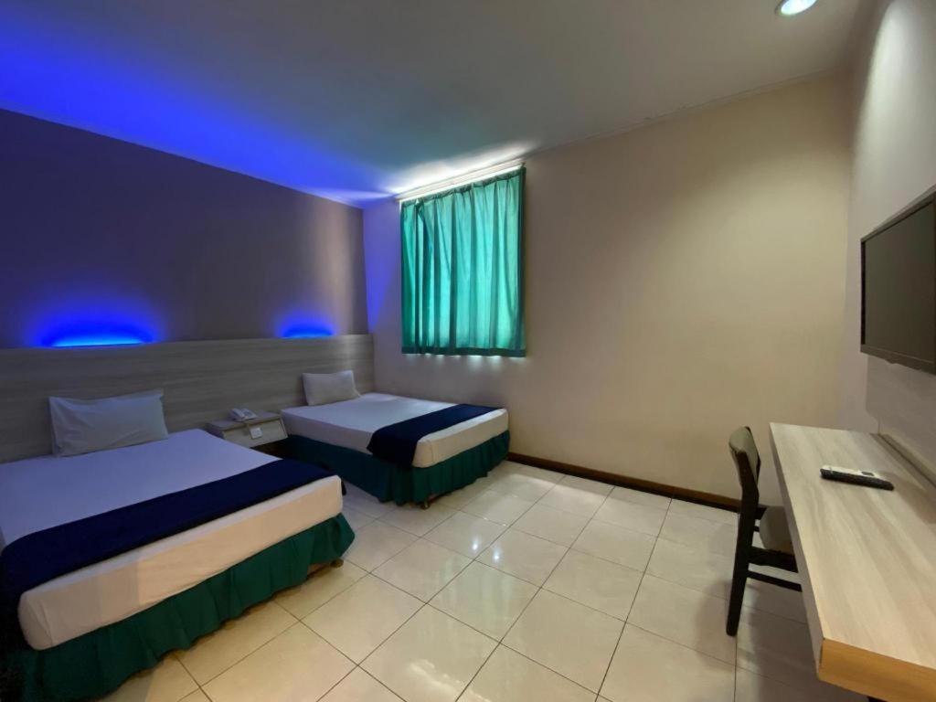 Kharisma Hotel ماديون المظهر الخارجي الصورة