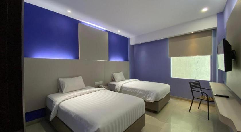 Kharisma Hotel ماديون المظهر الخارجي الصورة