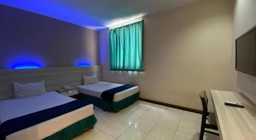 Kharisma Hotel ماديون المظهر الخارجي الصورة