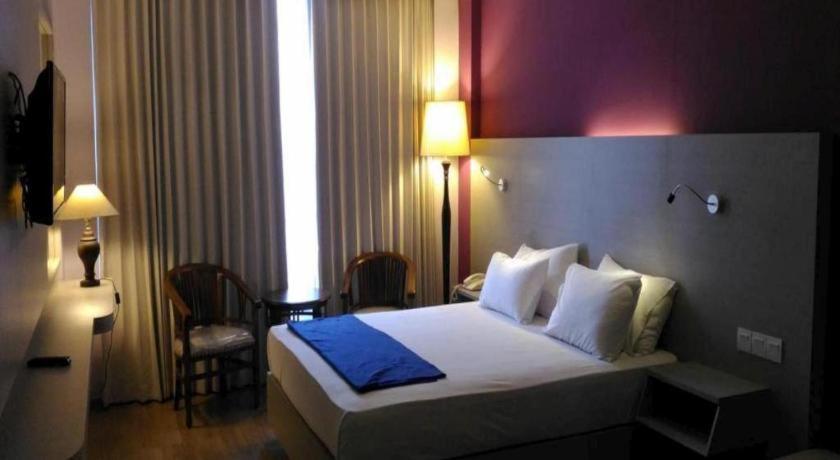 Kharisma Hotel ماديون المظهر الخارجي الصورة