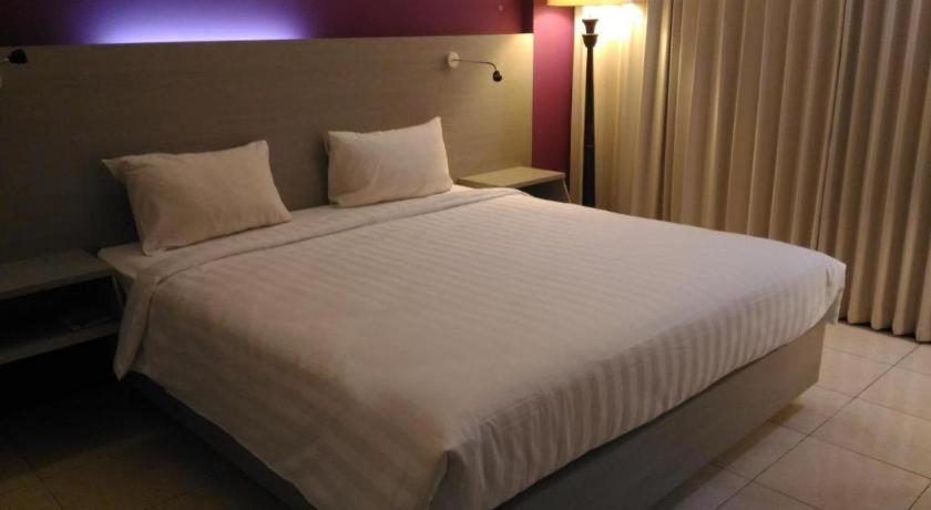Kharisma Hotel ماديون المظهر الخارجي الصورة