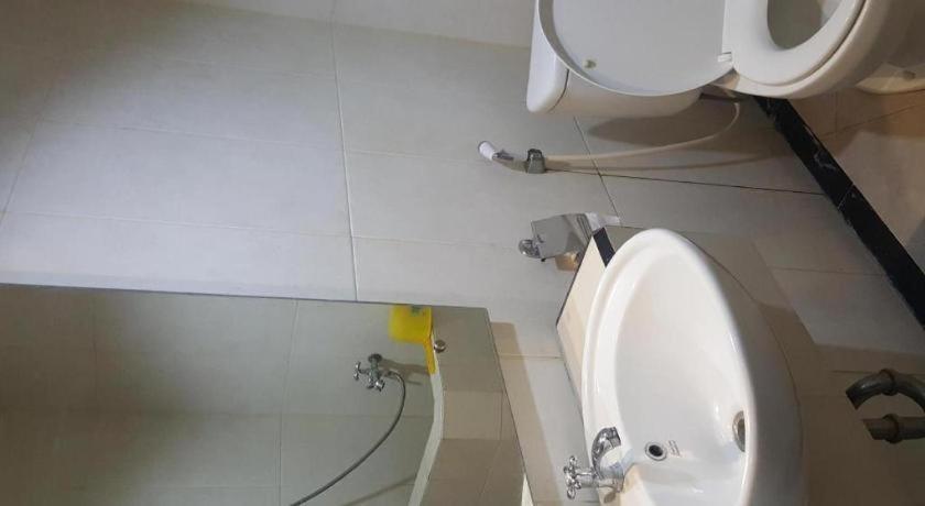 Kharisma Hotel ماديون المظهر الخارجي الصورة
