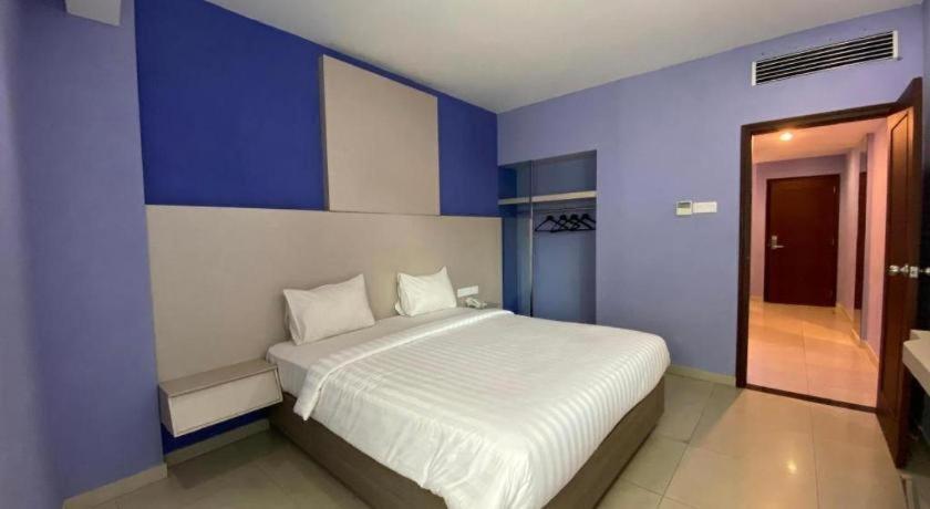 Kharisma Hotel ماديون المظهر الخارجي الصورة