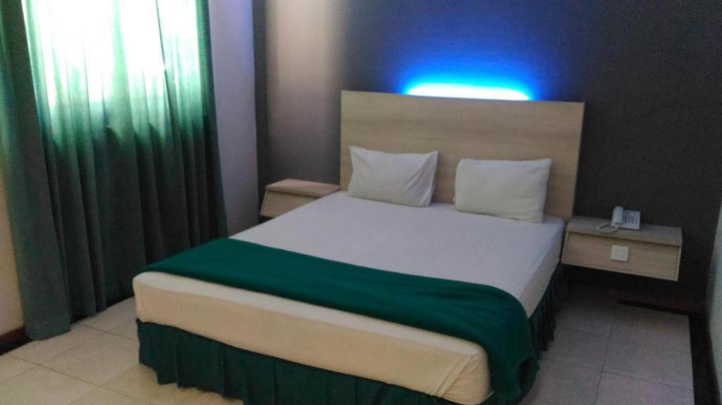 Kharisma Hotel ماديون المظهر الخارجي الصورة